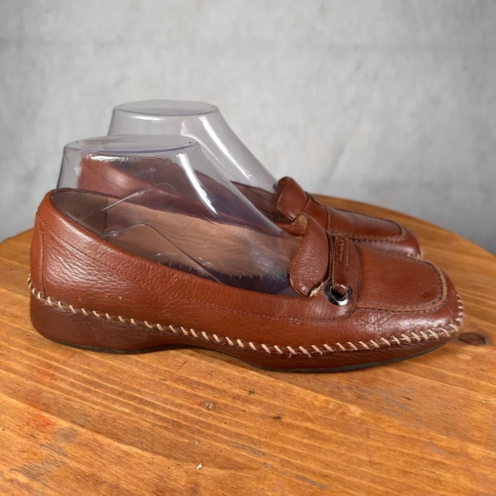 Nurture by Lamaze nurture leather
